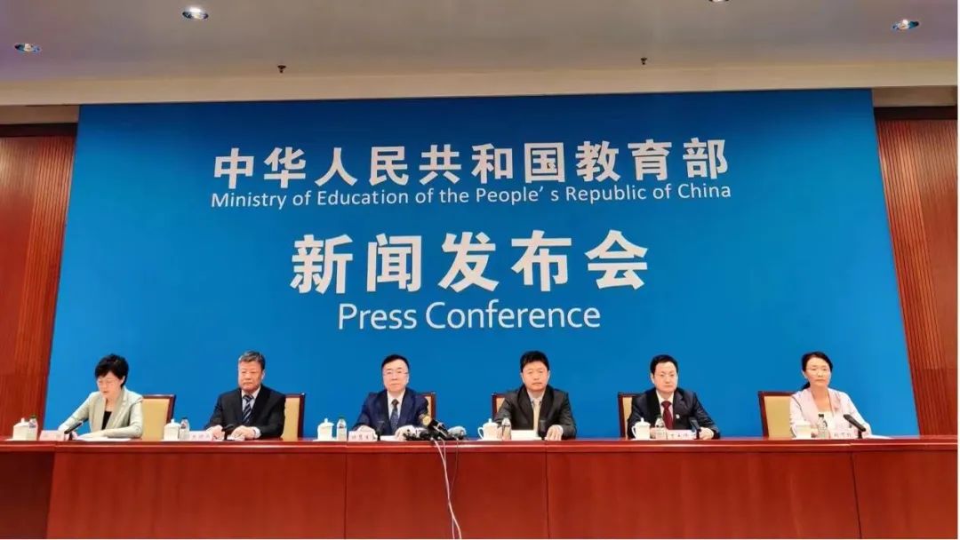 重磅！一至七年级课程融入舞蹈和戏剧？教育部发布2022版义务教育课程方案和标准