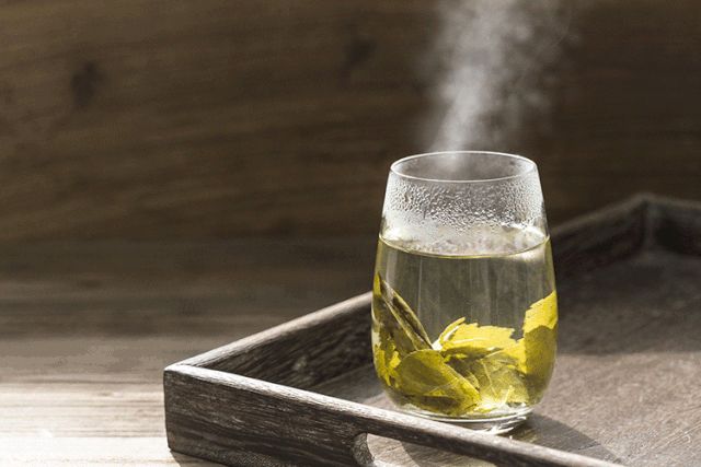 叶圣陶杯佳作：在浮尘中寻一盏清茶