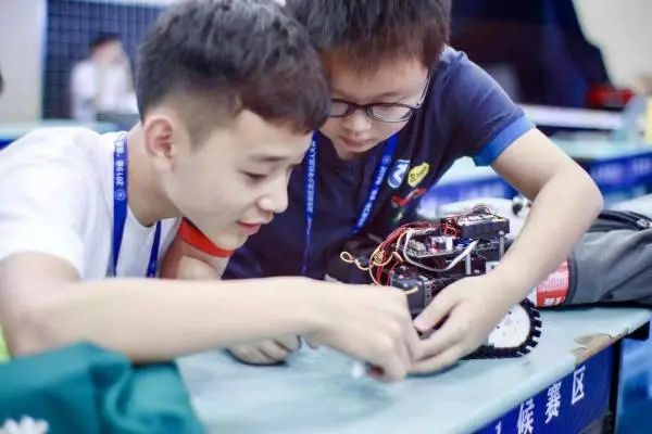 你知道为什么这么多孩子学编程吗？
