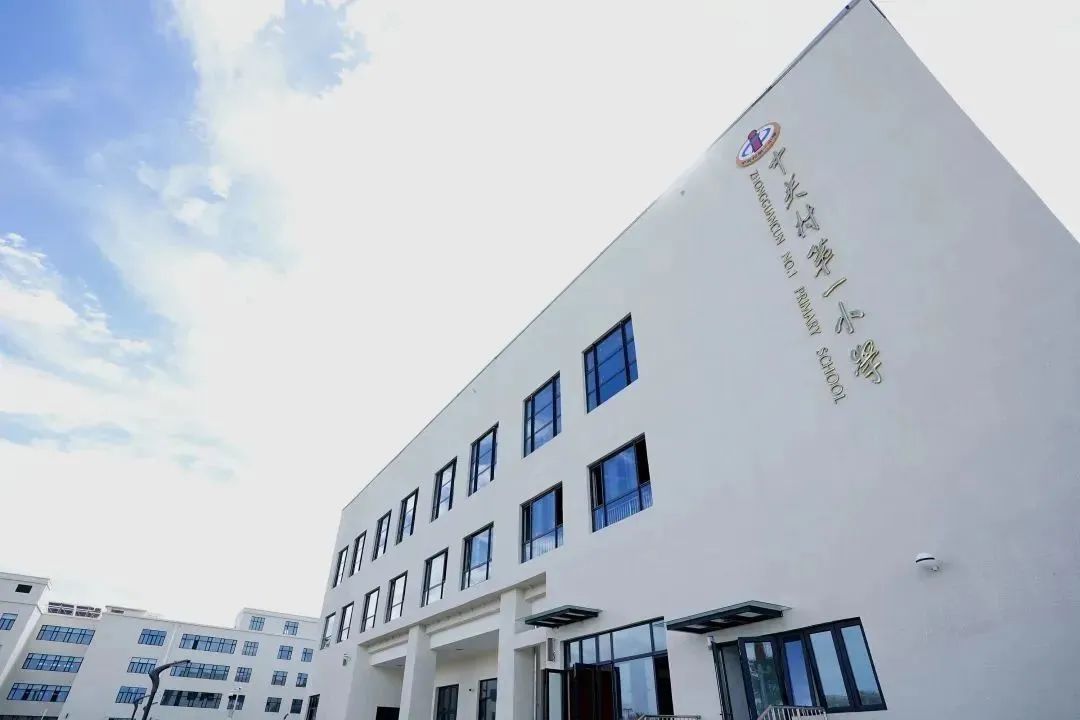 2022年各区中小学学位建设已提前超额完成！