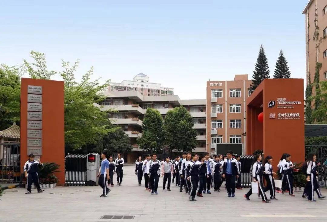 录取线排位77，拥有美术特色的深圳市美术学校解读